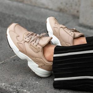 adidas falcon leather beige